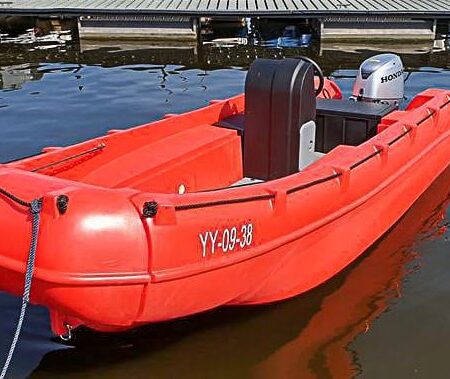 lancha-hdpe-whaly-455r-professional-9-min