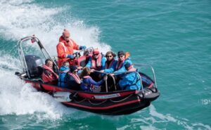 embarcaciones para el transporte de pasajeros lancha bote